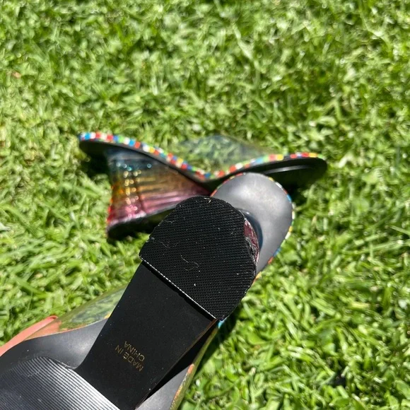 Y2K Vintage Clear Rainbow Heel with Checkerboard Footbed - Picture 5 of 13